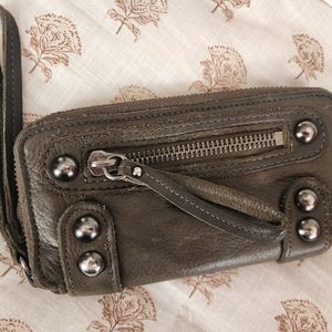 Linea Pelle "Dylan" wristlet wallet
